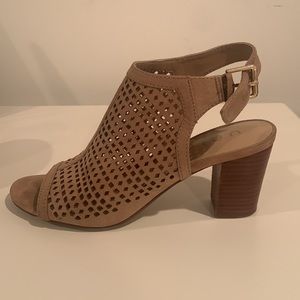 Womens sandal heels